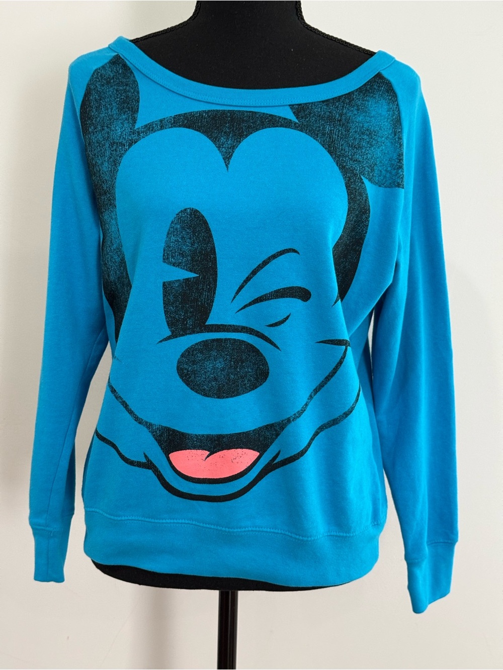 Disney M (7-9) Blue Graphic Sweater with Winking Character 380